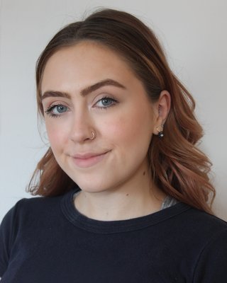 Headshot of Mia Swann